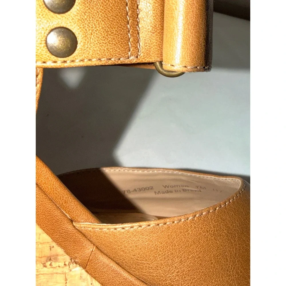 Johnston & Murphy Wedge Sandals Sz 7 Tan Leather Cork Platform Peep Toe Boho